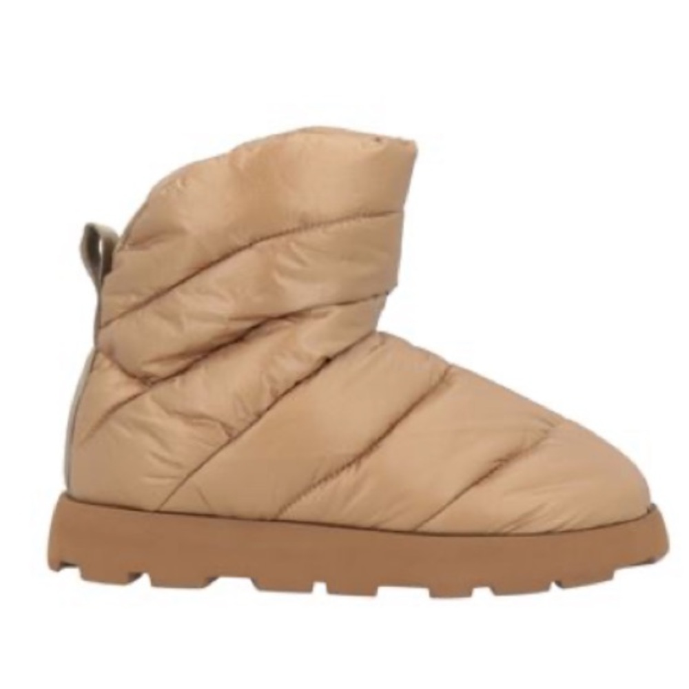 Piumestudio Evereve Ankle Cozy Tan/Sand Quilted Mini Boots | 7